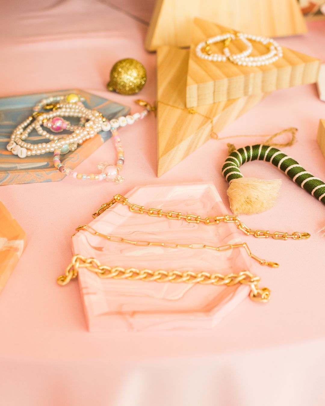 Beaded Bracelet and Accessories Set thumbnail 3